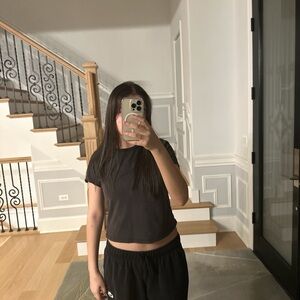 Abercrombie & Fitch Black Short-Sleeve Crop Top